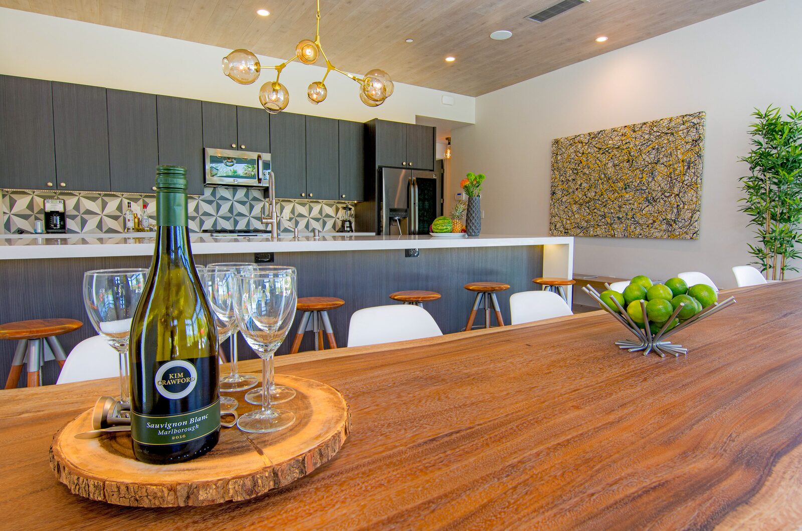 5 Palms Estate breakfast bar with 14-foot island and pendant lights
