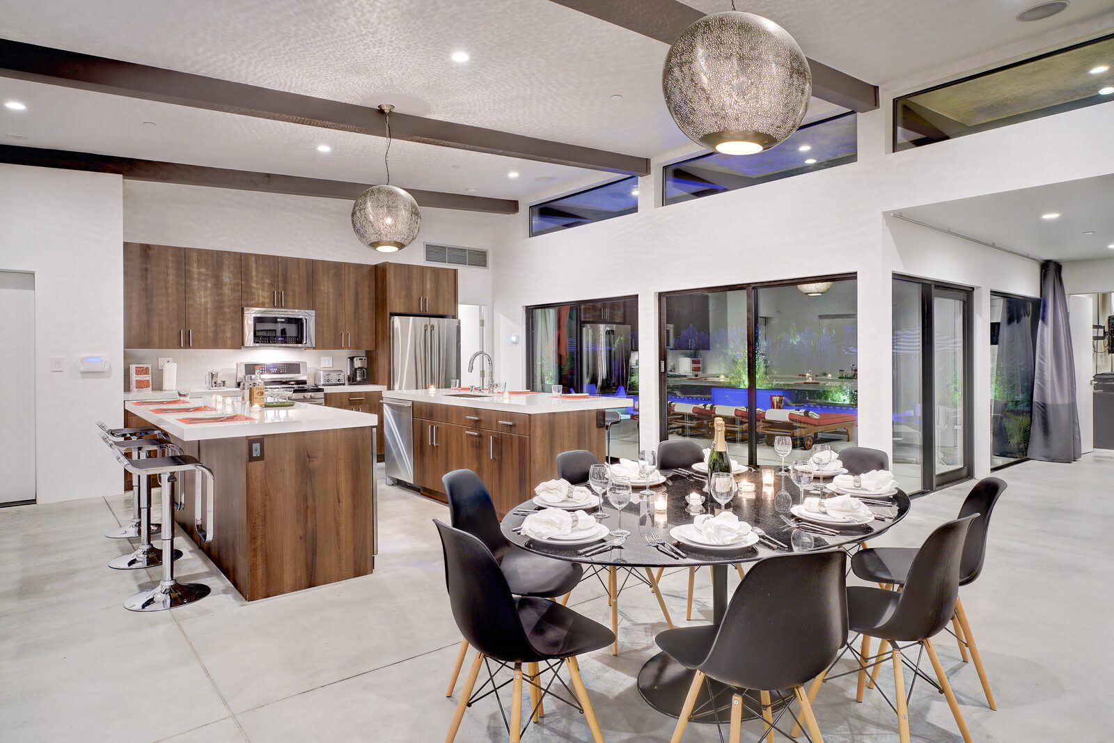 Palms at Park Villa kitchen and casual dining with pool view
